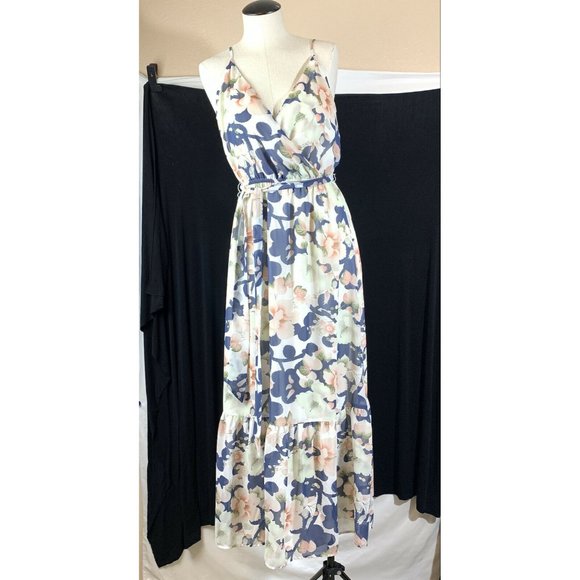 LOFT Dresses & Skirts - Loft Outlet Maxi Dress Size XS VNeck White Floral Sleeveless Blouson